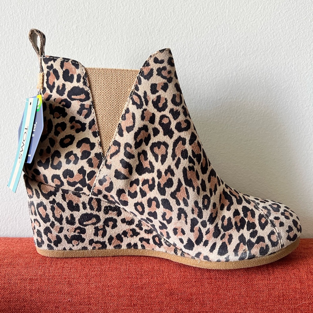 NEW Tom’s Leopard Print Wedges - Size 9.5
